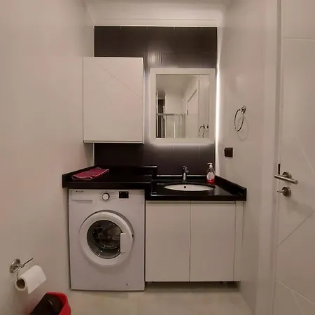 Tower Seaside Apartment *